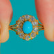 Bague en or 18 carats de la fin de l'époque victorienne avec un groupe de turquoise et de diamants